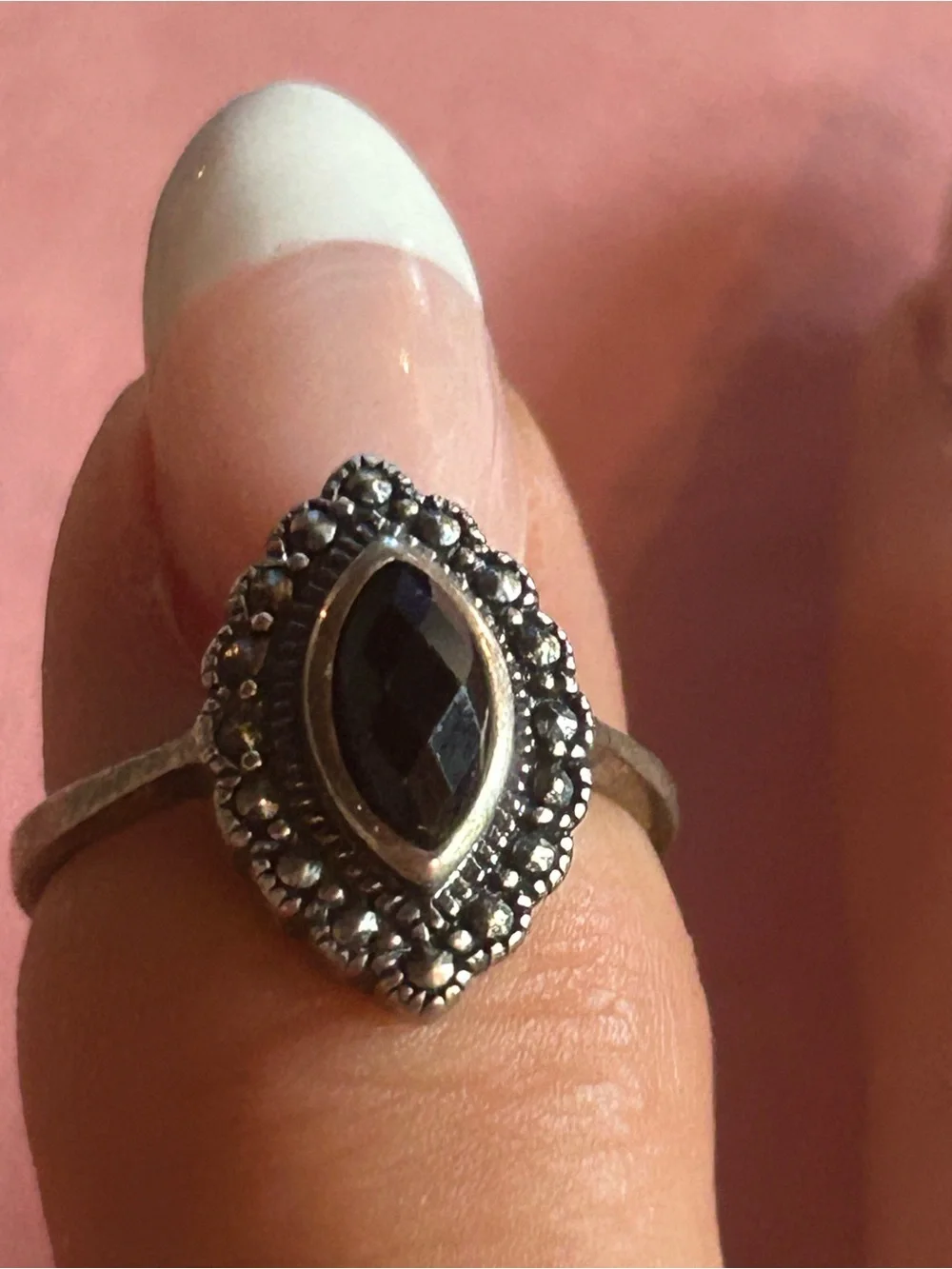 Vintage Sterling Silver Marquise-Style Ring. MarcasiteAccents. DarkGemstone. Sz6